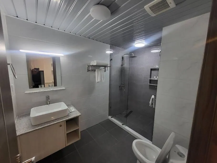 Sheryll Escapes - 1109, Phase 2 La Grande, Breezy, Hotel Amenities! Angeles Appartement