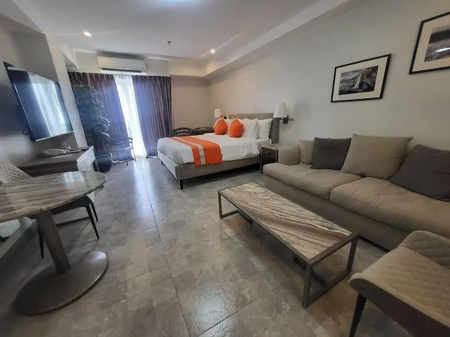 Sheryll Escapes - 1109, Phase 2 La Grande, Breezy, Hotel Amenities! Angeles